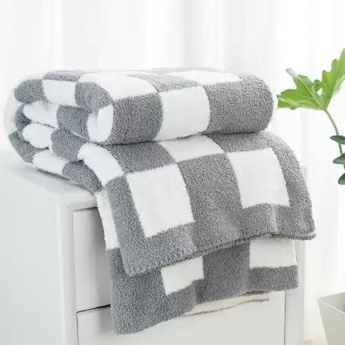 Carriediosa Ultra Soft Checkered Throw Blanket 50" X 60", Microfiber Fuzzy Fluffy Checkerboard Cute Preppy Plaid Pattern Knitted Blankets Cozy Plush Fall Throws for Couch Bed, Grey