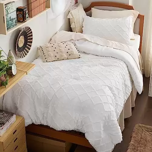 Bedsure Twin/Twin XL Comforter Set - White Boho Tufted Shabby Chic Bedding Comforter Set, 2 Pieces Vintage Farmhouse Bed Set for All Seasons, Fluffy Soft Bedding Set with 1 Pillow Sham