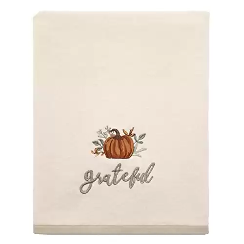 Avanti Linens - Bath Towel, Soft & Absorbent Cotton, Fall Home Decor (Grateful Patch Collection)