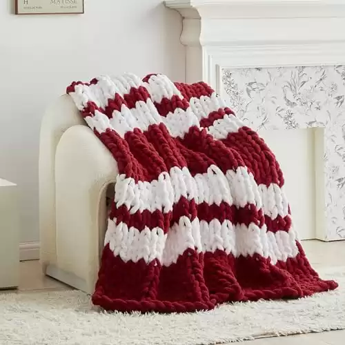 Longhui bedding Handmade Chunky Knit Blankets, Luxurious Chenille Cable Knit Throw Blanket Yarn for Couch Sofa and Bed, Ultra Soft Decorative Red and White Christmas Blanket, Machine Washable 51 x 63